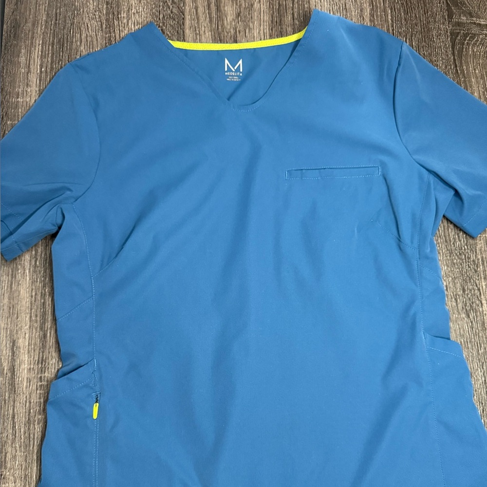 Medelita Scrubs